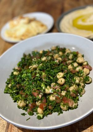 A picture of Tabbouleh with chickpeas (not traditional).