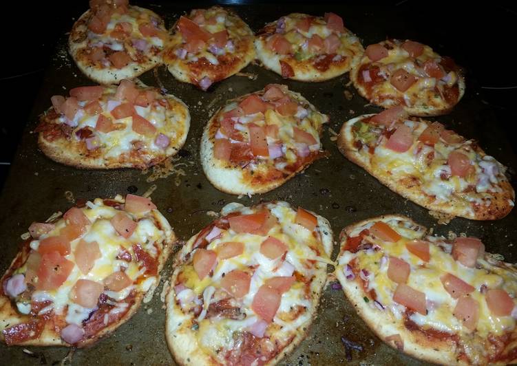 Jens famous Lil pizzas