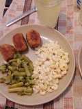 Comida completa para niños. Croquetas de atún, pasta y verduras