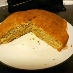 A picture of banana & cynamon cake.