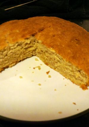 A picture of banana & cynamon cake.