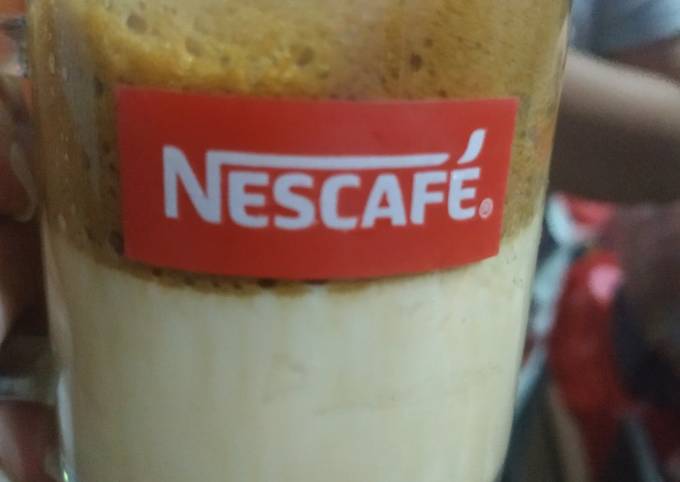 Cara Gampang Menyiapkan Dalgona coffee yang Lezat
