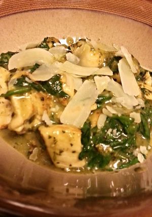 A picture of Quick & easy White wine chicken spinach pesto.