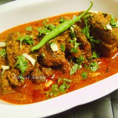 A picture of Dahi Parwal (Pointed Gourd in Yoghurt Sauce).