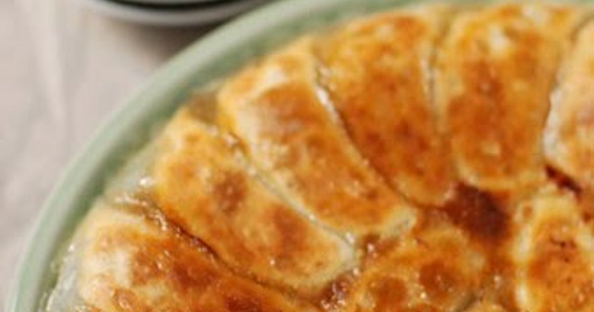 Juicy Pan Fried Gyoza Dumplings Recipe By Cookpad.Japan