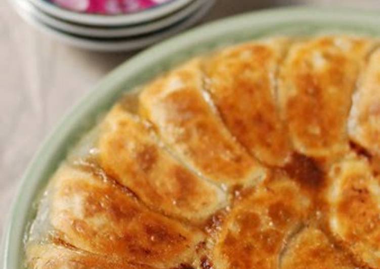 Recipe of Favorite Juicy Pan-fried Gyoza Dumplings