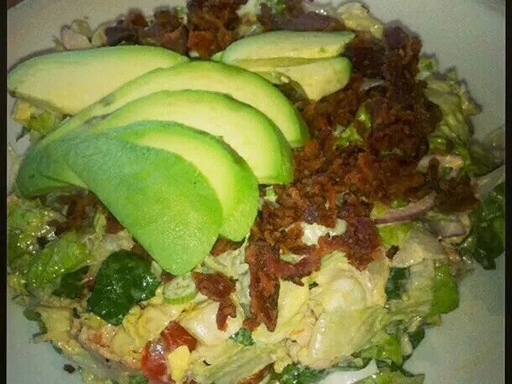 Easy Ways Prepare|Recipe} Shredded Brussels Sprouts &amp;amp; Bacon Avocado Salad Anti-Fail