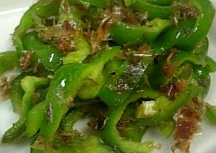 Green Peppers Stir Fried with Mentsuyu Butter and Lots of Bonito Flakes
