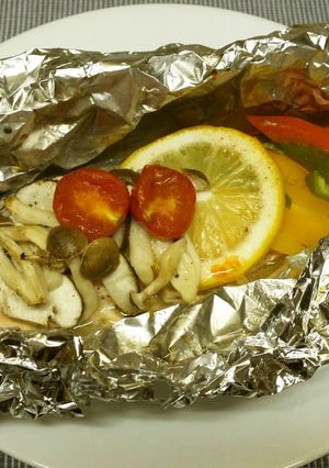 A picture of Salmon Baked in Foil.
