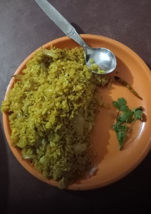 पोहा फ्राई (Poha Fry recipe in hindi) रेसिपी मुख्य फोटो
