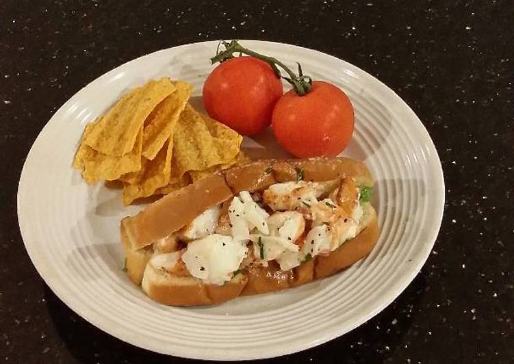 Recipe of Ultimate Warm Buttered Lobster Rolls