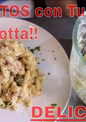 Una foto de Coditos con tuna y ricota