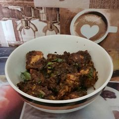 A picture of Peanut buttery chickroast.