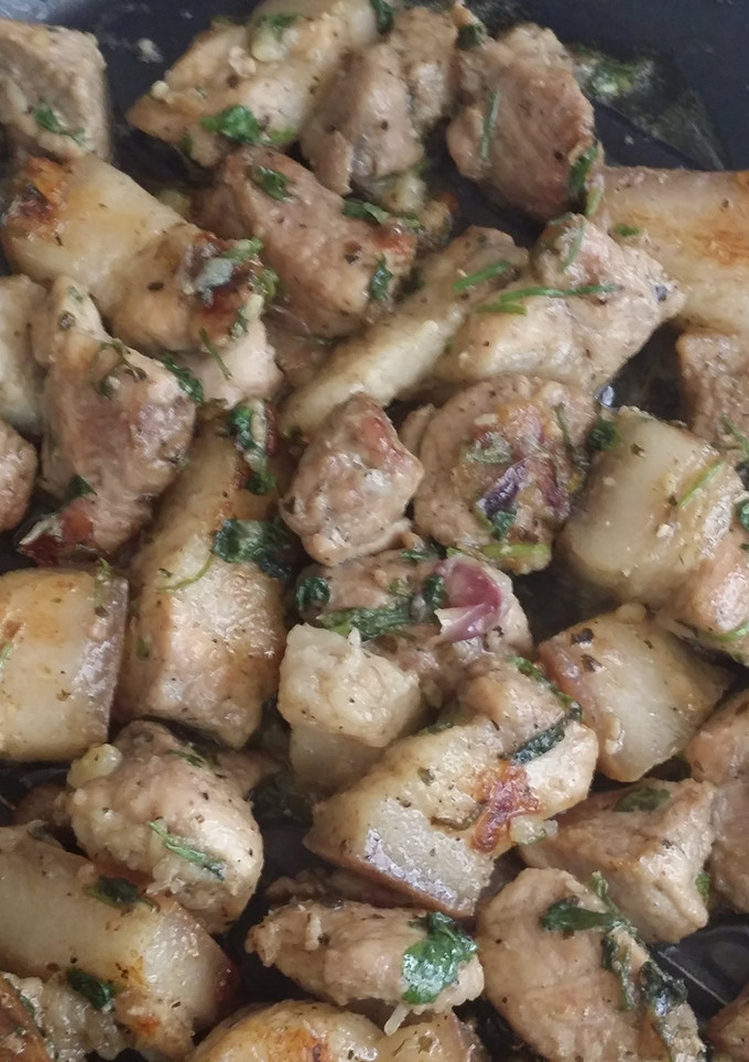 A picture of Celery Buttered Pork.