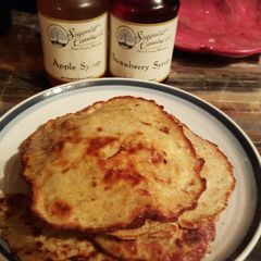 A picture of Paleo (banana & Egg) Pancakes.