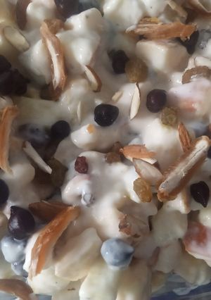 A picture of Fruits & black chickpeas salad with creamy_mayo dressing.