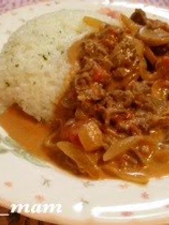 Simple Way Make Recipe Quick Beef Stroganoff made in a Fry Pan that is Delicious, So Delicious}