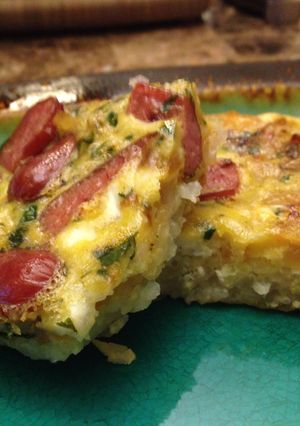 A picture of Baked Omelet With Hashbrowns.