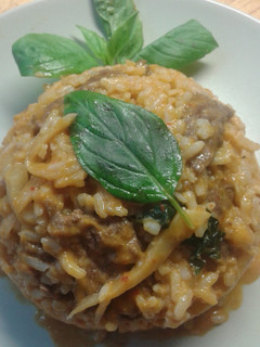A picture of Red beef curry fried rice.