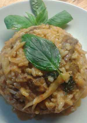 A picture of Red beef curry fried rice.