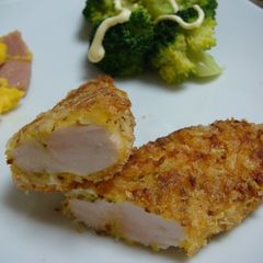 A picture of Chicken Tender Cutlet in Mustard Cheese.