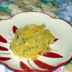 A picture of Easy Spaghetti Squash.