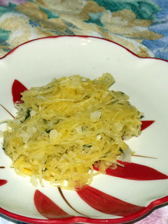 A picture of Easy Spaghetti Squash.