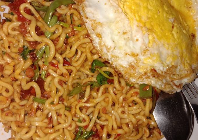 Mie goreng kangkung super pedas🍝