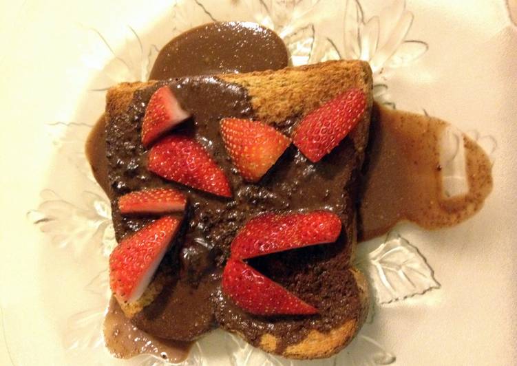 Recipe of Appetizing Strawberry Chocolate Toast Snack