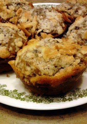 A picture of Super Moist Blueberry Streusel Muffins.