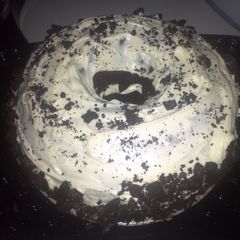 A picture of Oreo cake.