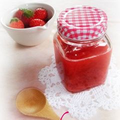 A picture of Easy in the Microwave Strawberry Sauce.