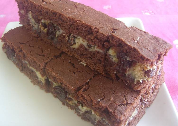 Step-by-Step Guide to Prepare Super Quick Homemade Raisin Cream Cheese Chocolate Squares