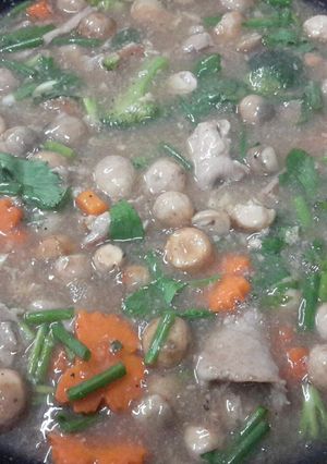 A picture of 🐖🐖 Lard Na Noodles with Pork 🐖🐖.
