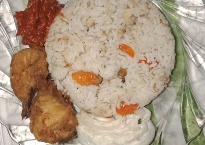 Nasi liwet sambel trasi