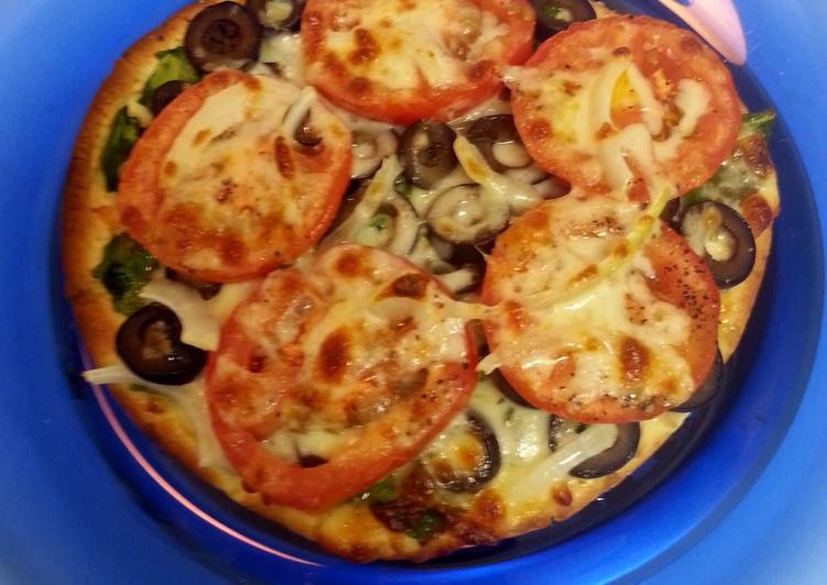 Simple Way to Prepare Award-winning Flatbread Veggie Pizzas