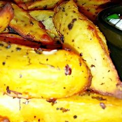 A picture of Mike's Gilroy Garlic French Fries.