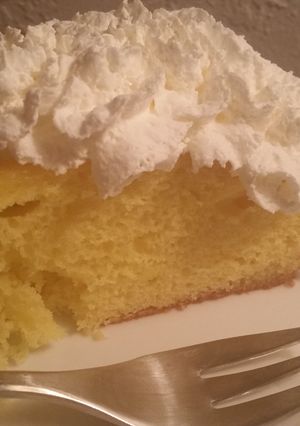 A picture of LEMON CAKE - Glazed.