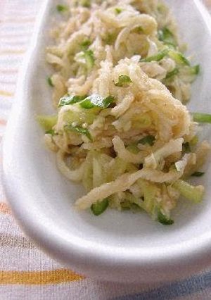 A picture of Chinese Salad with Kiriboshi Daikon.
