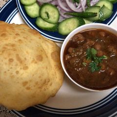 A picture of Chole bhature.