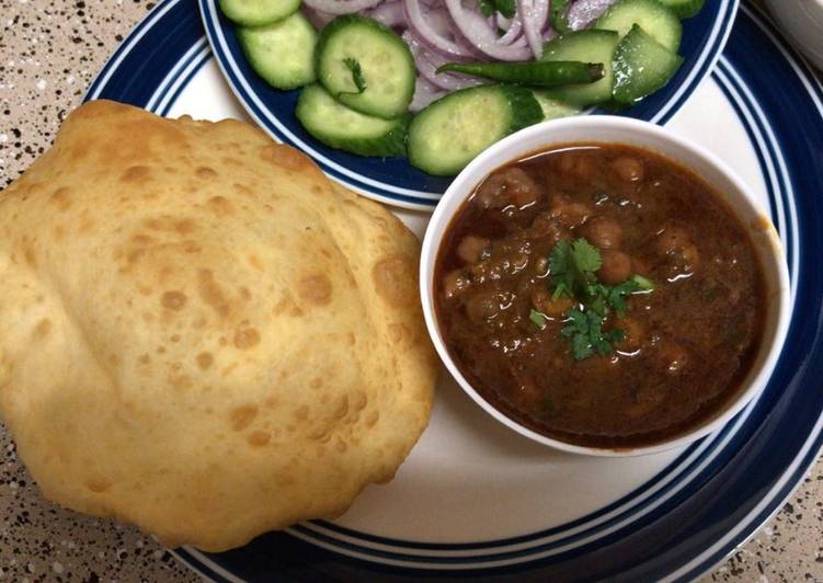 Simple Way to Make Favorite Chole bhature