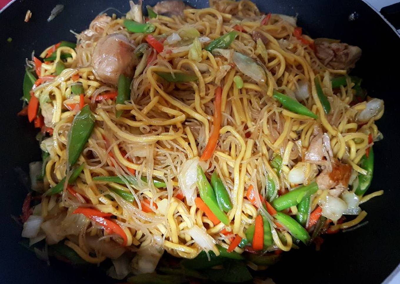 Chicken noodle stir fry