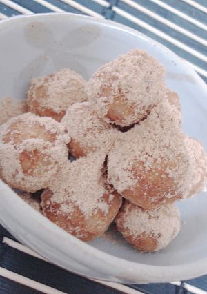 A picture of Kinako-Packed Kinako Dumplings.