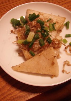 A picture of For Bentos - Sautéed Turnips and Crunchy Tiny Fish (Jako).