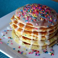 A picture of Birthday pankcakes.