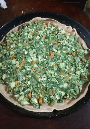 Una foto de Tarta de masa integral con relleno de pollo