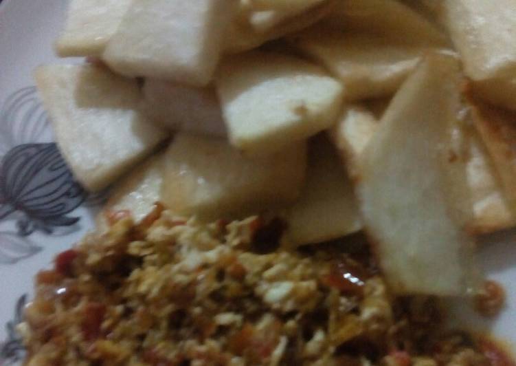Step-by-Step Guide to Make Great Fried yam with egg sauce Cooking Basics for Beginners