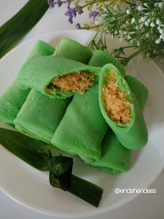 Foto resep Dadar Gulung Unti Kelapa 🧡🥥