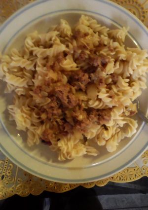 A picture of Macaroni and mince.