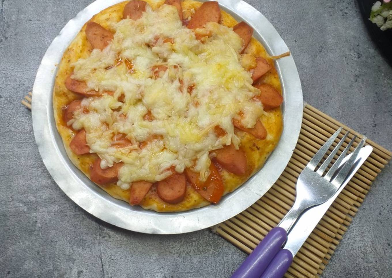 pizza sosis